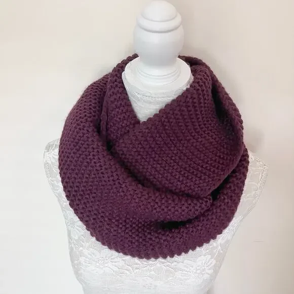 Plum knit Infinity Scarf - Picture 3 of 5